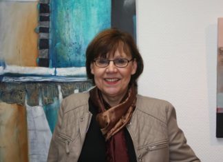 Die Remscheider Vorleserin und Autorin Ulla Wilberg. Foto: offiziell