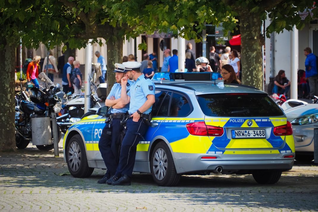 Eine Streife der Polizei. Symbolfoto.