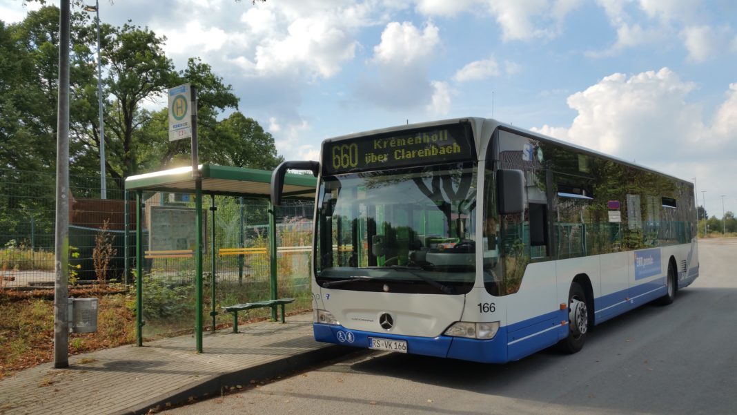Bus der Stadtwerke Remscheid (SR). | Foto: Sascha von Gerishem