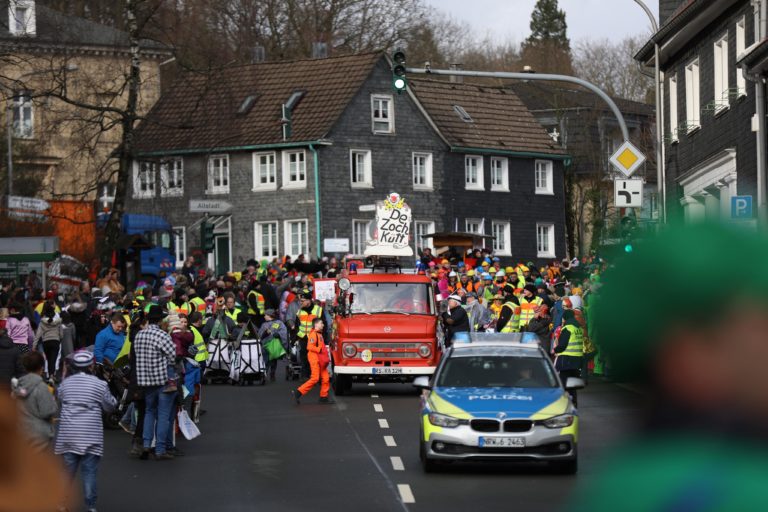 rs1.tv: Liveübertragung vom Rosenmontagszug