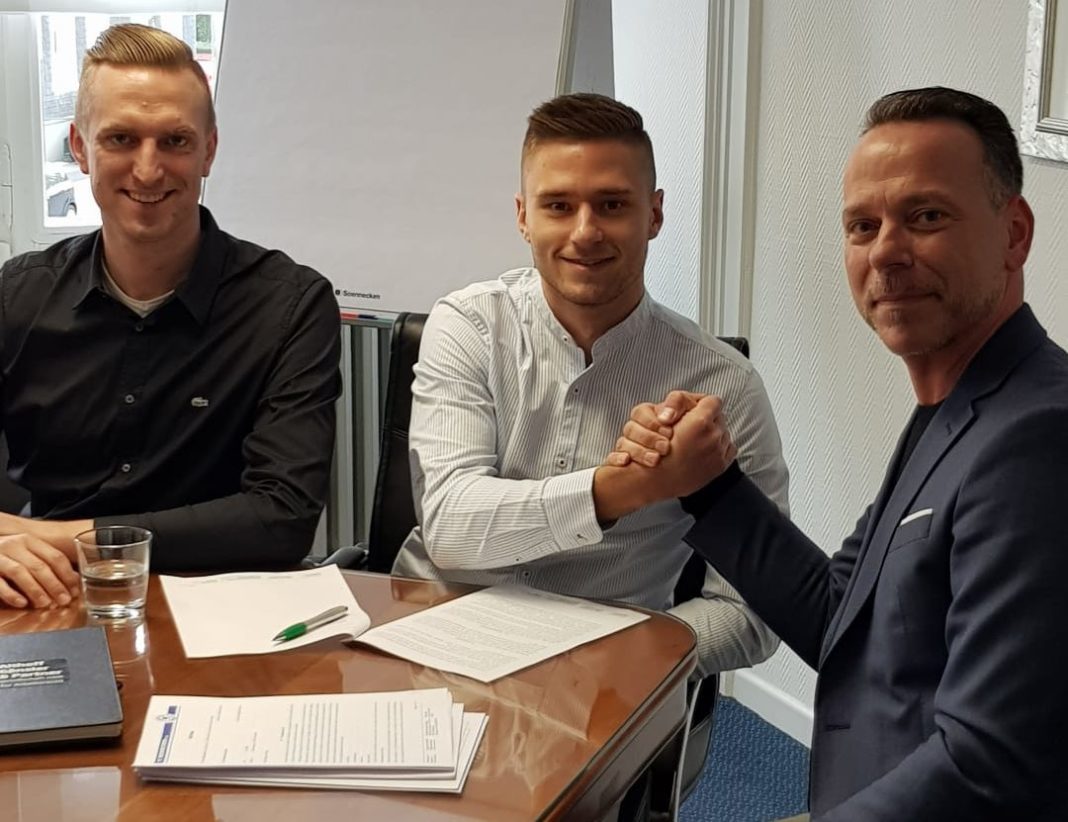 Der neue FCR Trainer Marcel Heinemann, Aleksander Stanojevic und FCR-Präsident Lars Althoff (v.l.). | Foto: FCR