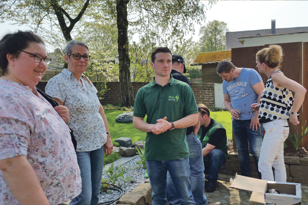 Im Garten von „Hand in Hand-Werk“. | Foto: Sascha von Gerishem