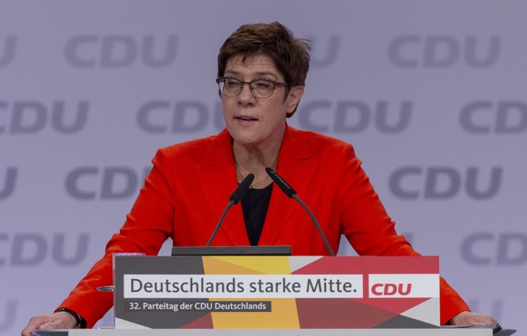 FORSA: Große Mehrheit der Bundesbürger begrüßt Rücktritts-Ankündigung von AKK