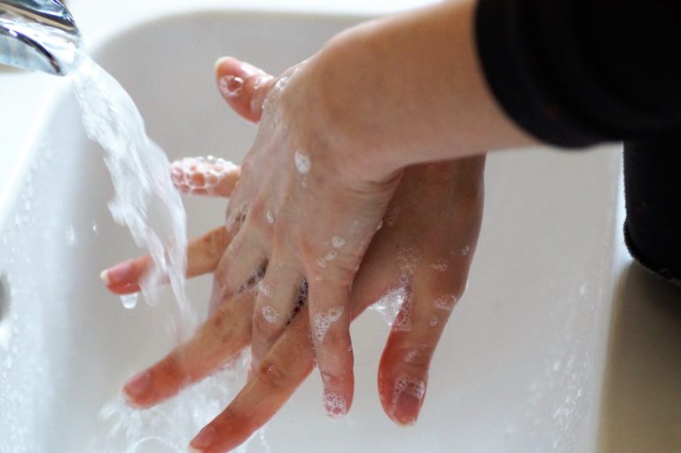 Eindrucksvoll visualisiert: Ordentliches Händewaschen