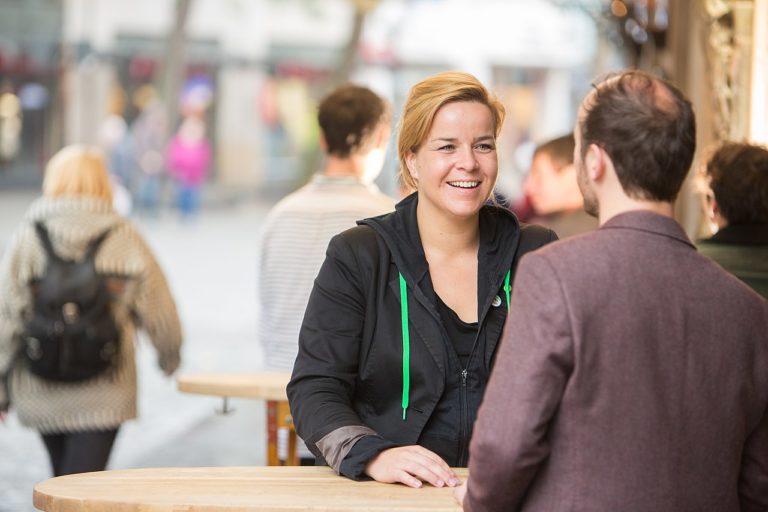 Bürger*innensprechstunde mit Mona Neubaur