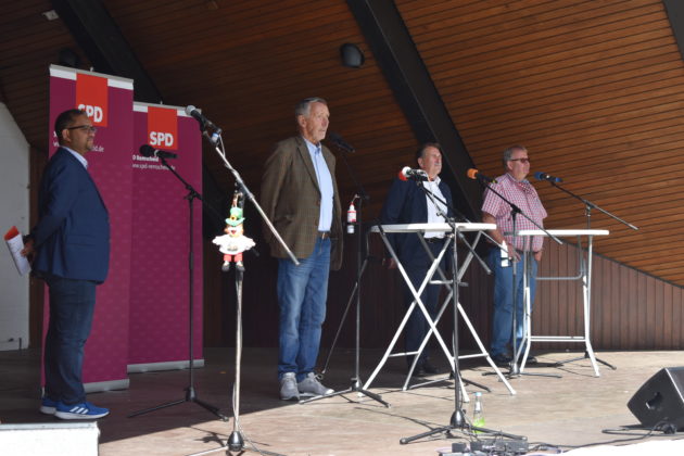 Die Kandidaten der SPD-Remscheid für die Bezirksbürgermeister. Foto: Peter Klohs