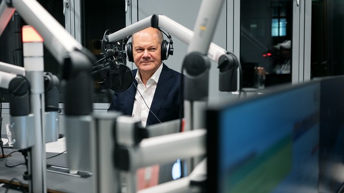 Vize-Kanzler Olaf Scholz (SPD) exklusiv im WDR COSMO-Podcast 