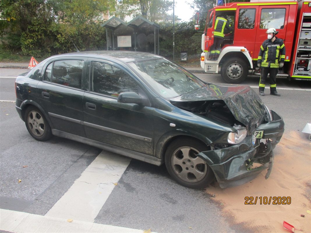 Das Fahrzeug des Unfallverursachenden. Foto: Polizei Rheinisch-Bergischer Kreis