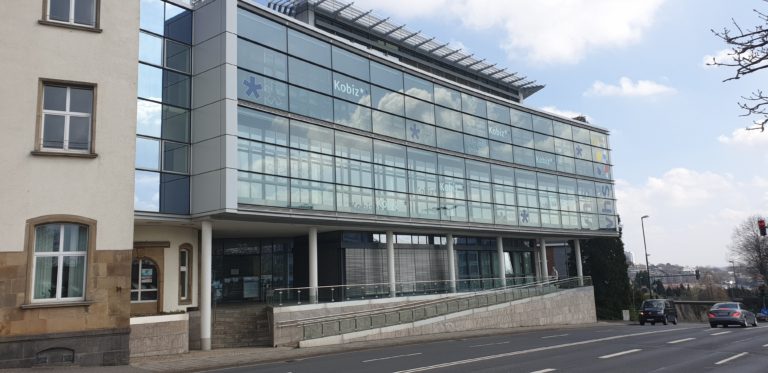 VHS: Sicher im Netz – Veranstaltungsreihe für Frauen ab 16