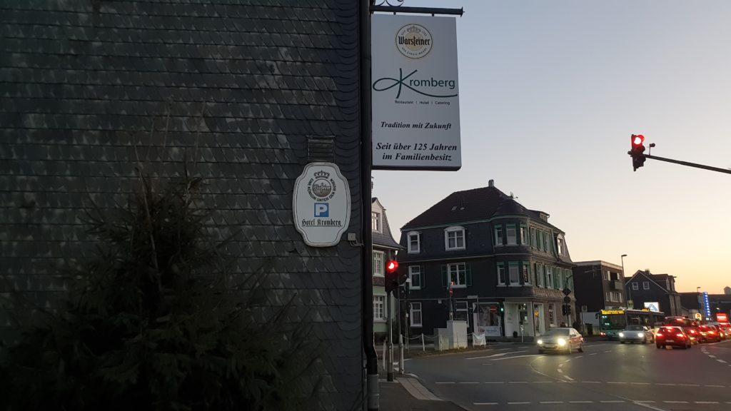 Das Hotel Restaurant Kromberg befindet sich im Herzen von Lüttringhausen, in der Kreuzbergstraße 24 in 42899 Remscheid. Foto: Sascha von Gerishem