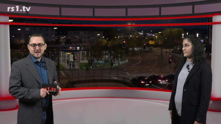 Marcus Schmidt führt durch "Die Woche", die Lokalnachrichten aus Remscheid präsentiert Sabine Yündem. Eine Kooperation von rs1.tv und Lüttringhauser. Screenshot: rs1.tv