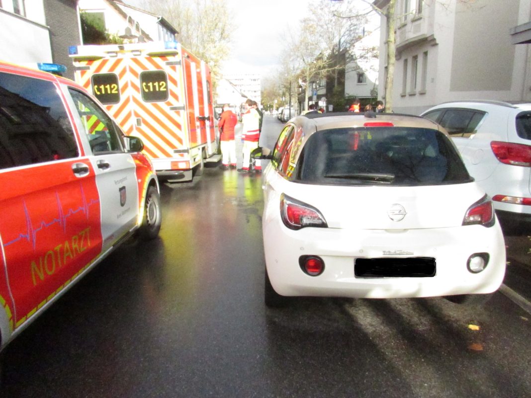 Ein 12-jähriger Radfahrer wurde in Ratingen von einem Auto angefahren. Foto: Polizei Mettmann
