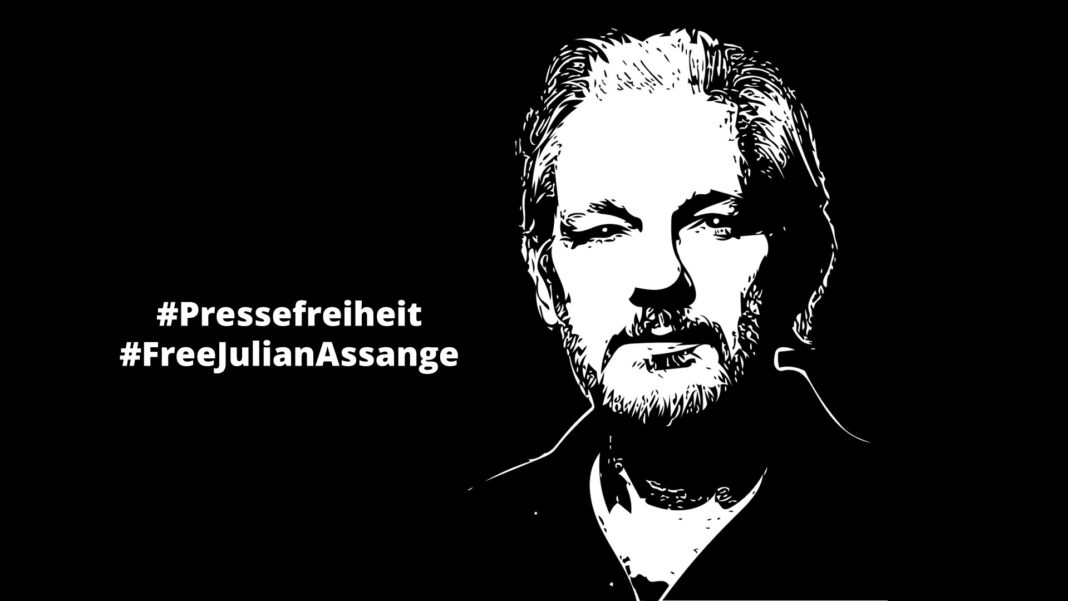 Nicht wer Kriegsverbrechen aufdeckt, gehört vor Gericht, sondern wer sie begeht. #Pressefreiheit #FreeJulianAssange