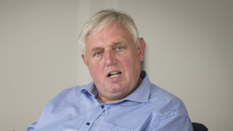 Minister Laumann lädt zum „Digitalen Impfdialog” für Beschäftigte im Gesundheitswesen