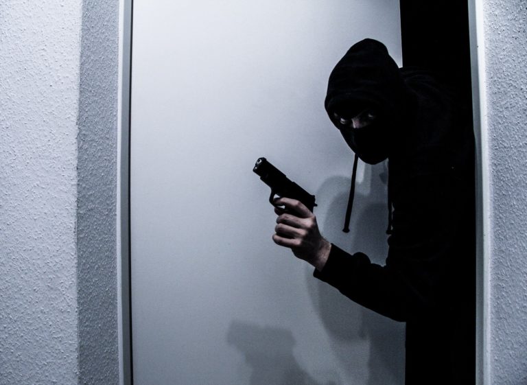 Unbekannter überfällt Kiosk in Solingen