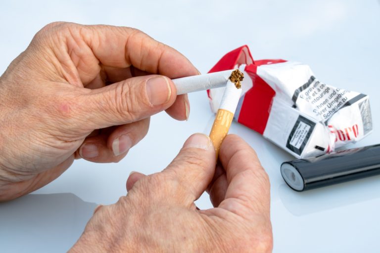 Zeuge vertreibt Automatenaufbrecher