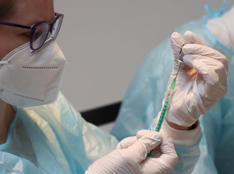Stadt Solingen bietet vierte Impfung an
