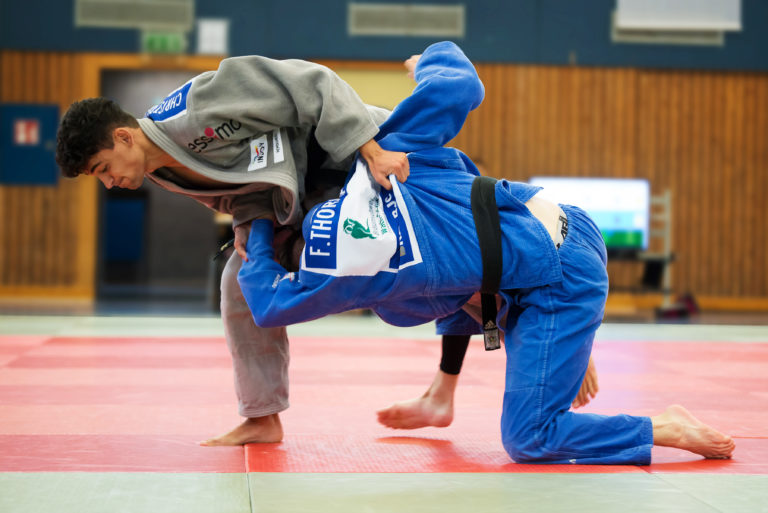 Spitzenreiter am Rhein gefordert