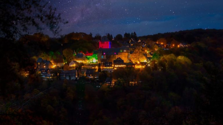 Schloss Burg: Burgleuchten findet statt