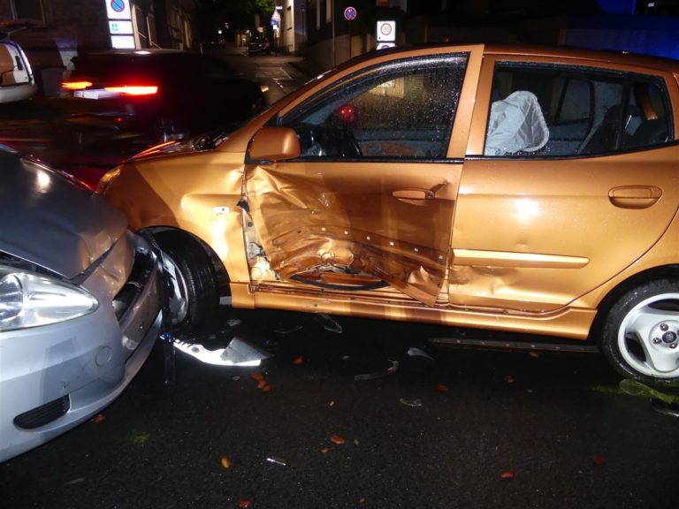 Verkehrsunfall mit zwei Leichtverletzten