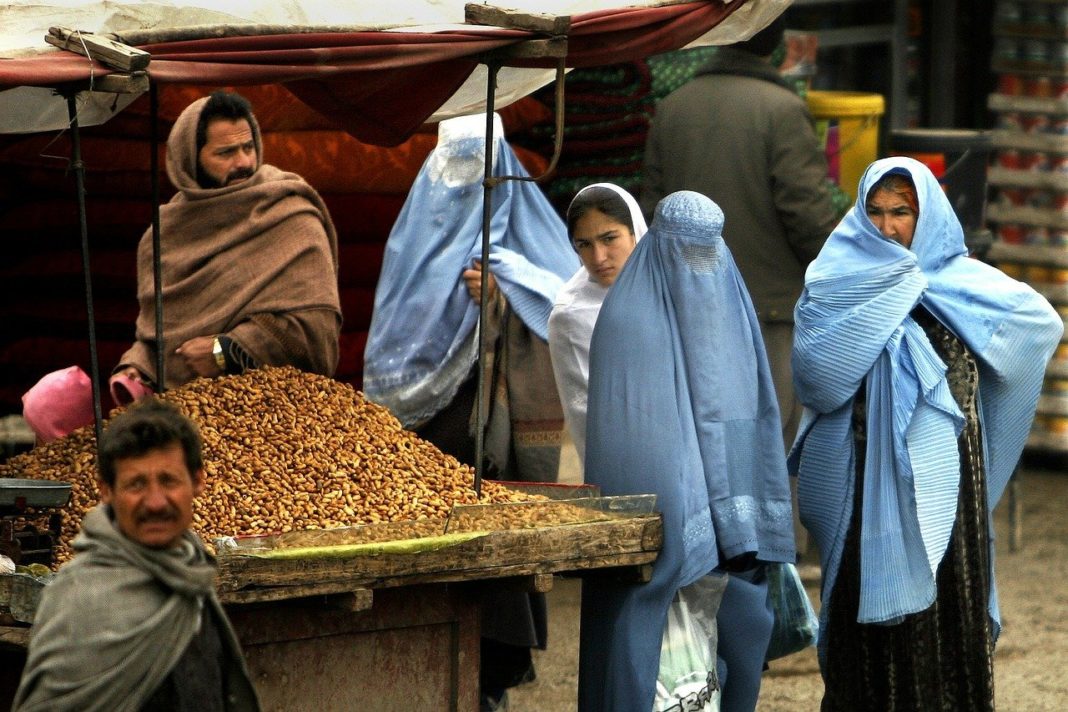 Ein Marktstand in Afghanistan. Foto: David Mark