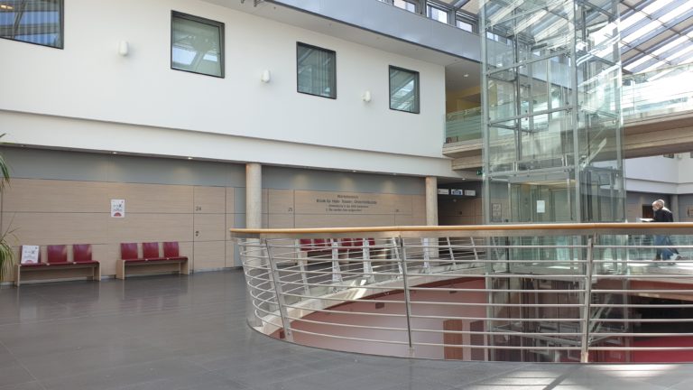 Corona: Acht Erkrankte intensivpflichtig