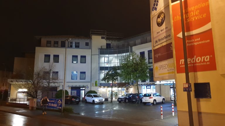 Städtische Impfstelle in Remscheid Süd boostert kurzfristig auch 12 bis 17-Jährige