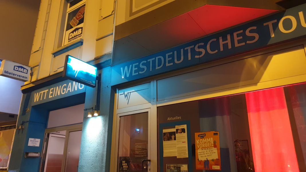 Das WTT - Westdeutsches Tourneetheater / Schauspiel Remscheid befindet sich in der Bismarckstraße 138 in 42859 Remscheid. Foto: Sascha von Gerishem