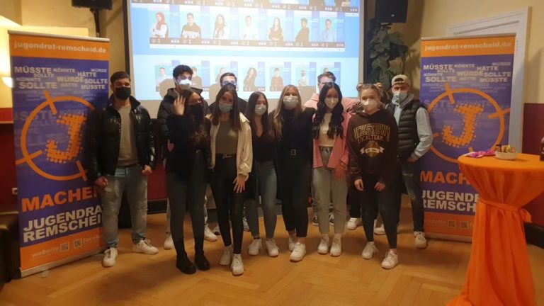 Gewählt: Der 10. Remscheider Jugendrat steht