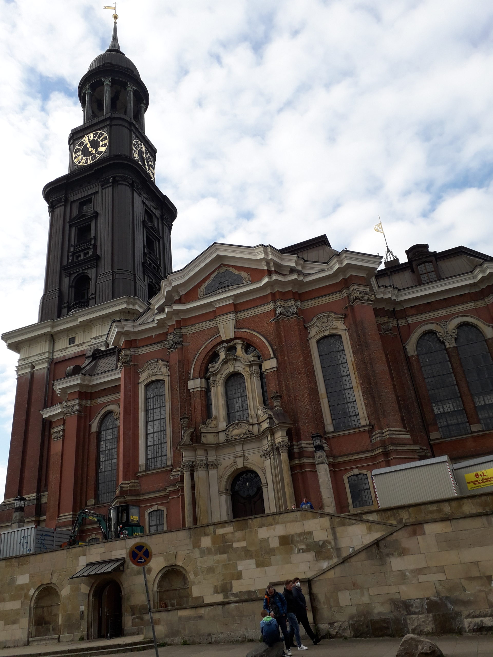 Der Michel in Hamburg, die Kirche St. Michael. Foto: Peter Klohs