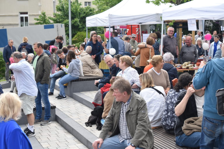 Bürgerfest: Einweihung der neuen Rathausumgebung