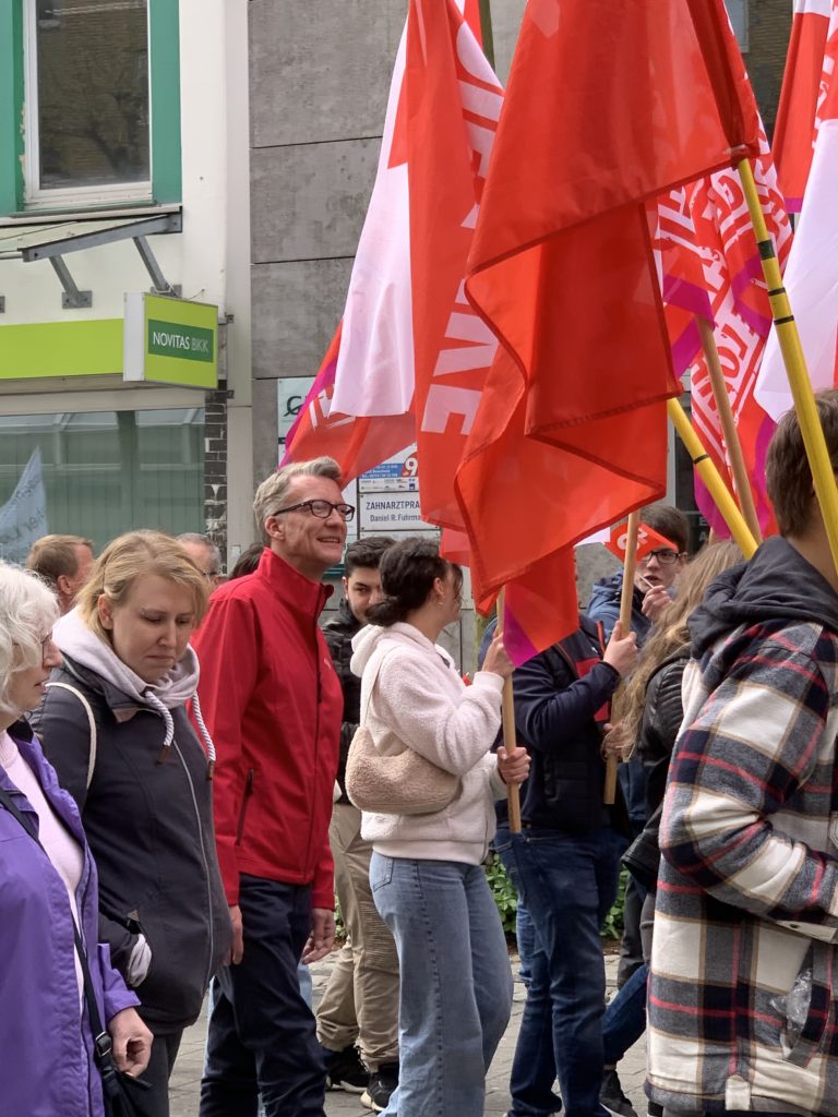 Gewerkschaften und Betriebsräte stärken unsere Demokratie!