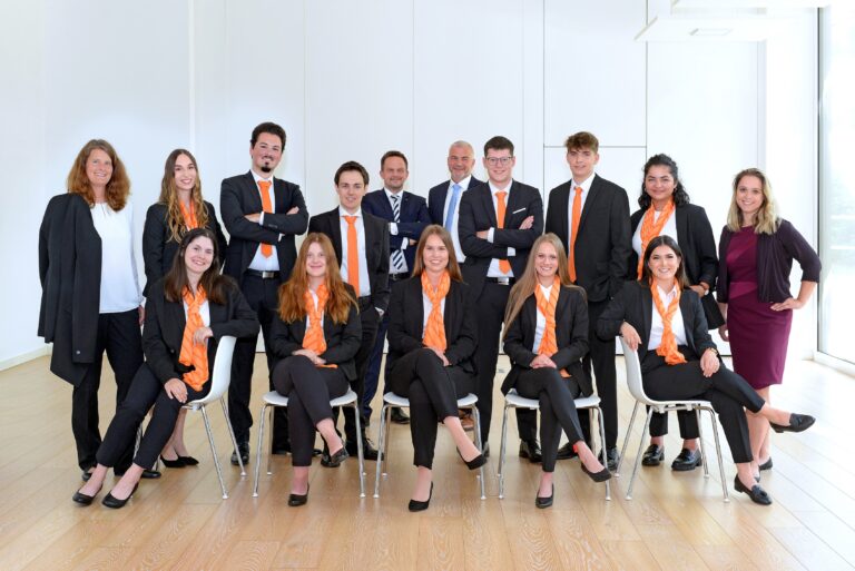 Volksbank: Elf Azubis starten ins Berufsleben