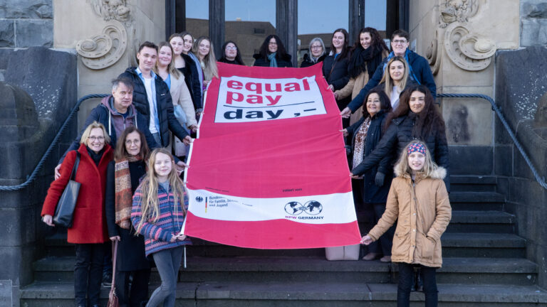 DGB-Remscheid: Frauen verdienen im Schnitt 18 Prozent weniger