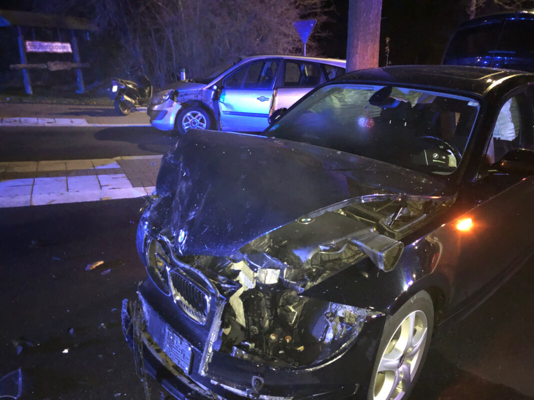 Im Kreuzungsbereich km es zum Zusammenstoß. Foto: Polizei Oberberg