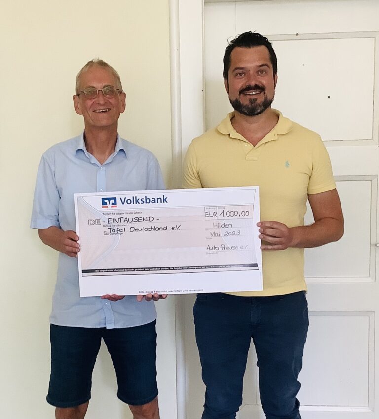 Auto Prause unterstützt die Tafel Remscheid mit 1.000 Euro